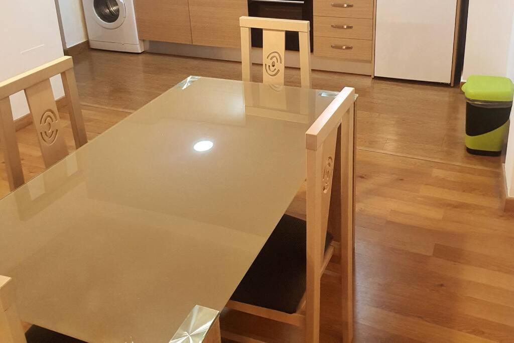 4F, Aire Acondic, 80M2, 2 Dormitorios, 4 Huespedes, Wifi Gratis La Línea de la Concepción Екстериор снимка